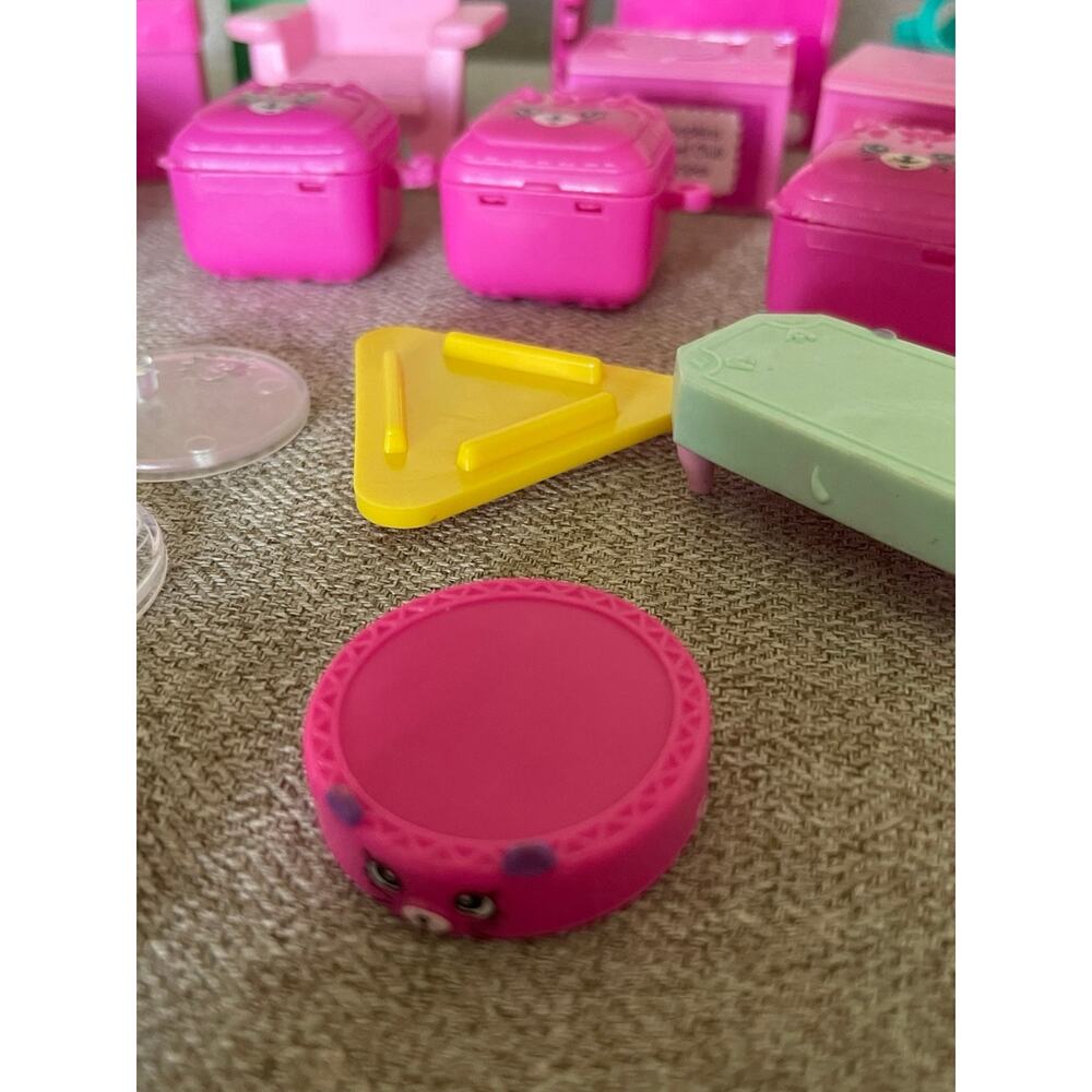 27 PCS Random From Shopkins Collection - Picture 4 of 11